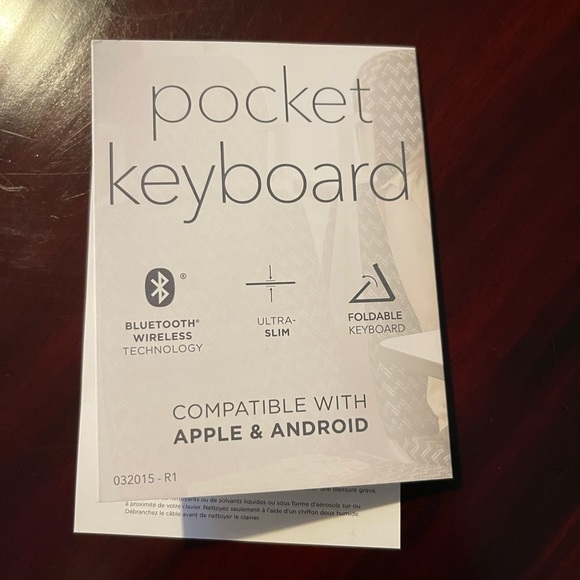 ZAGG Pocket Keyboard For Tablets & Smart Phones - Picture 6 of 11